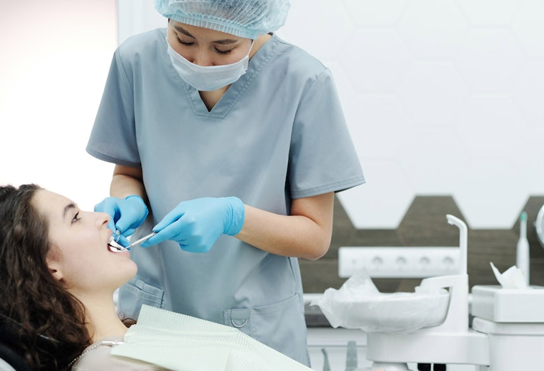 O tamanho do mercado de consumíveis odontológicos deve atingir US$ 55,7 bilhões até 2027